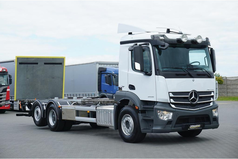 Mercedes-Benz ANTOS / 2535 / ACC / E 6 / BDF + WINDA / 7.15 , 7.45, 7.82 M / O - Camion porte-conteneur/ Caisse mobile: photos 1 Mercedes-Benz ANTOS / 2535 / ACC / E 6 / BDF + WINDA / 7.15 , 7.45, 7.82 M / O - Camion porte-conteneur/ Caisse mobile: photos 1
