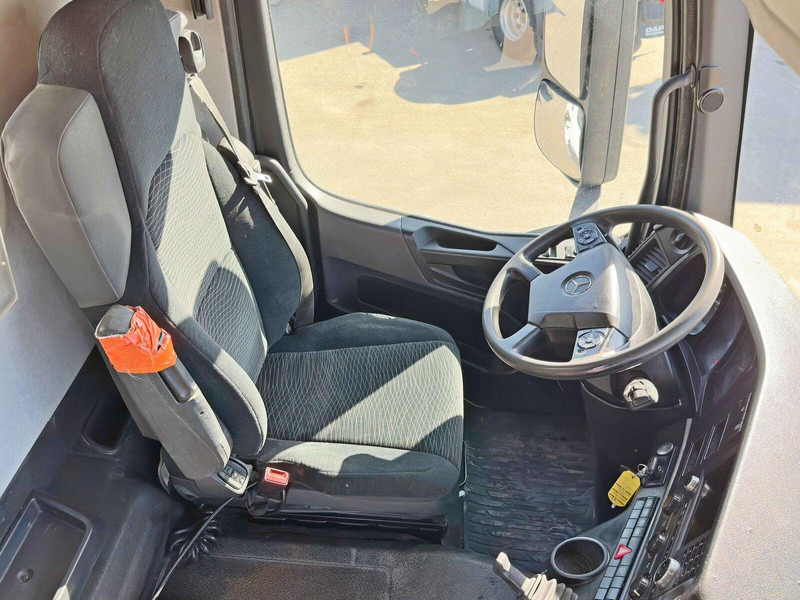 Camion malaxeur Mercedes-Benz AROCS 3743 * Betonpumpe + FUNK * 8x4 * TOP: photos 10