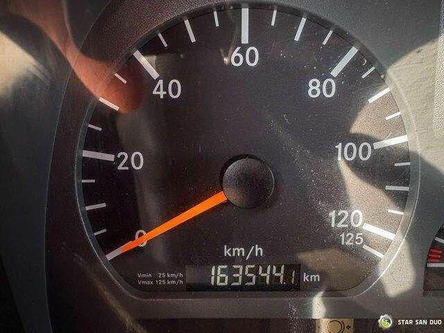 Camion benne, Camion grue Mercedes-Benz AXOR 1824 4x2 HMF 975 HDS Crane Rotator Kipper: photos 15 Camion benne, Camion grue Mercedes-Benz AXOR 1824 4x2 HMF 975 HDS Crane Rotator Kipper: photos 15