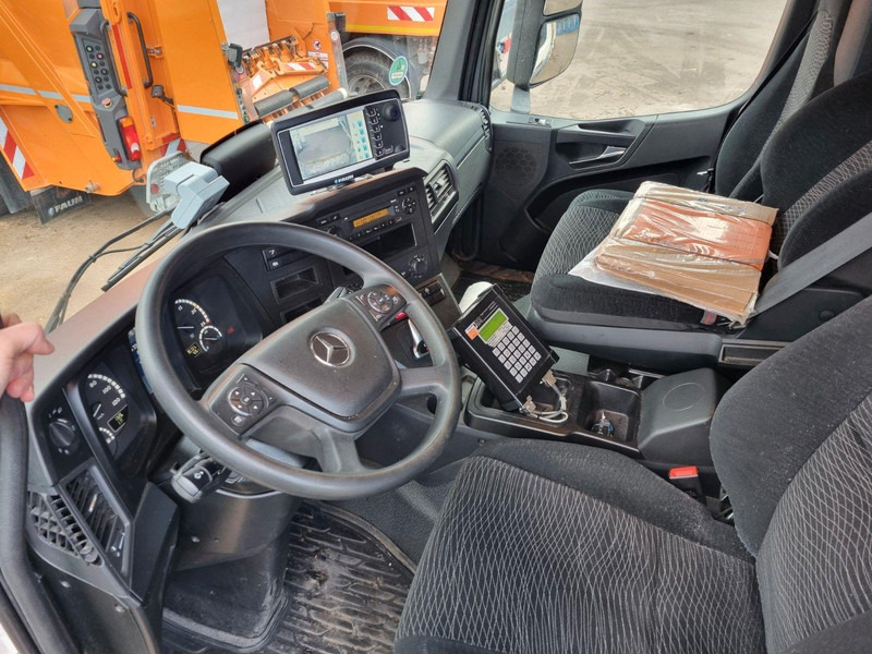 Benne à ordures ménagères Mercedes-Benz Actros 2536 6x2 Faun Powerpress 524 Garbage truck: photos 11 Benne à ordures ménagères Mercedes-Benz Actros 2536 6x2 Faun Powerpress 524 Garbage truck: photos 11