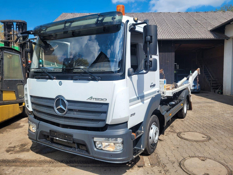 Mercedes-Benz Atego 818 Skip loader - Camion multibenne: photos 1 Mercedes-Benz Atego 818 Skip loader - Camion multibenne: photos 1