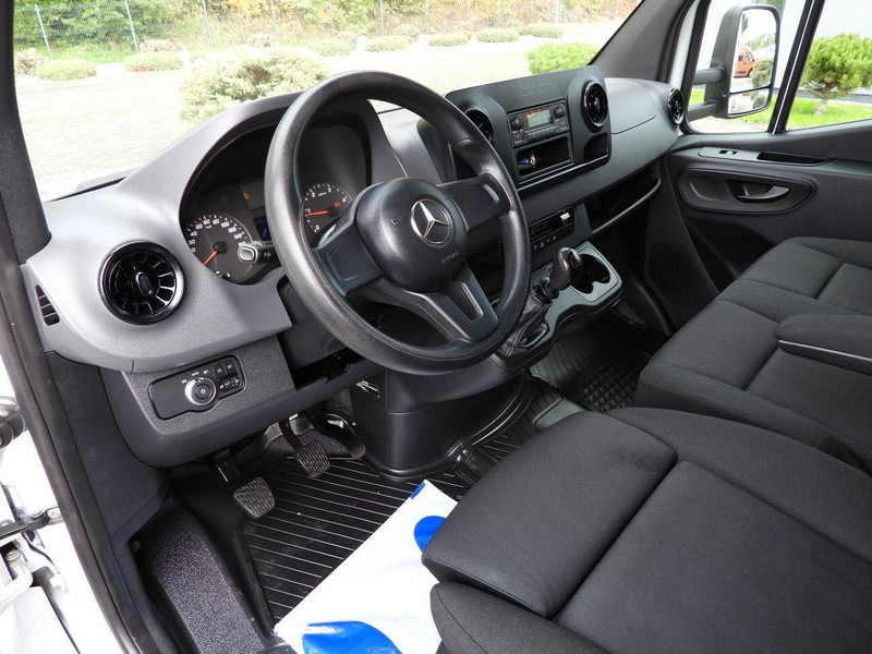 Mercedes-Benz SPRINTER 316 PLANDEKA 10 PALET BLIŹNIACZE KOŁA KLIMATYZACJA 165 - Véhicule utilitaire plateau baché: photos 2 Mercedes-Benz SPRINTER 316 PLANDEKA 10 PALET BLIŹNIACZE KOŁA KLIMATYZACJA 165 - Véhicule utilitaire plateau baché: photos 2