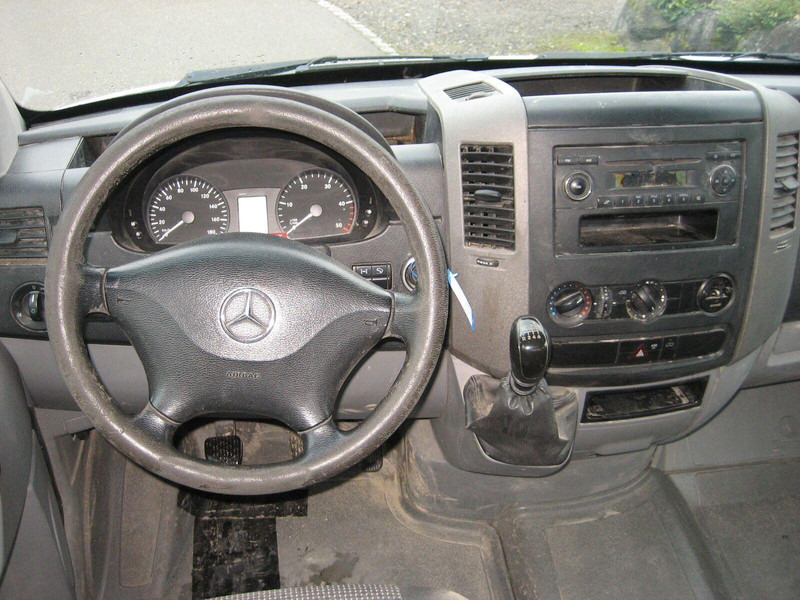 Mercedes-Benz Sprinter 316 CDI Doka - Camion plateau: photos 4 Mercedes-Benz Sprinter 316 CDI Doka - Camion plateau: photos 4