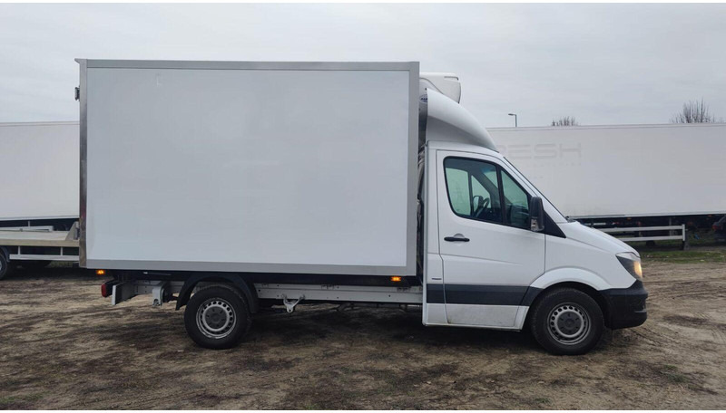 Mercedes-Benz Sprinter 316 cdi - Carrier Xarios 500 frigo - 3,5t - 220V - Véhicule utilitaire frigorifique: photos 3 Mercedes-Benz Sprinter 316 cdi - Carrier Xarios 500 frigo - 3,5t - 220V - Véhicule utilitaire frigorifique: photos 3
