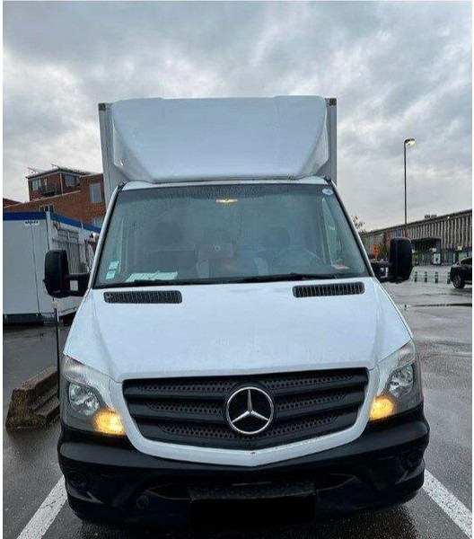 Mercedes-Benz Sprinter Koffer + Tail lift - Fourgon: photos 1 Mercedes-Benz Sprinter Koffer + Tail lift - Fourgon: photos 1