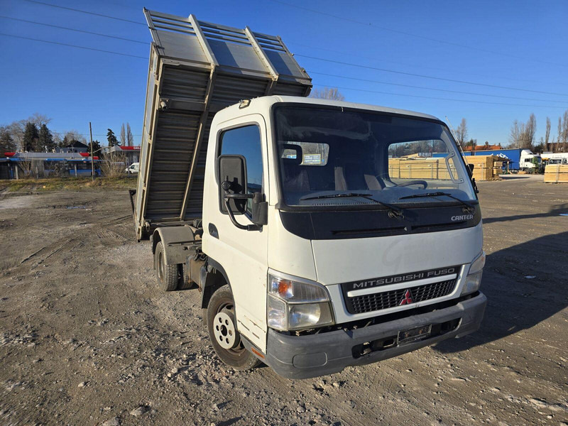 Mitsubishi Canter Fuso 3,0 d - 3 sided Tipper - Véhicule utilitaire benne: photos 1 Mitsubishi Canter Fuso 3,0 d - 3 sided Tipper - Véhicule utilitaire benne: photos 1