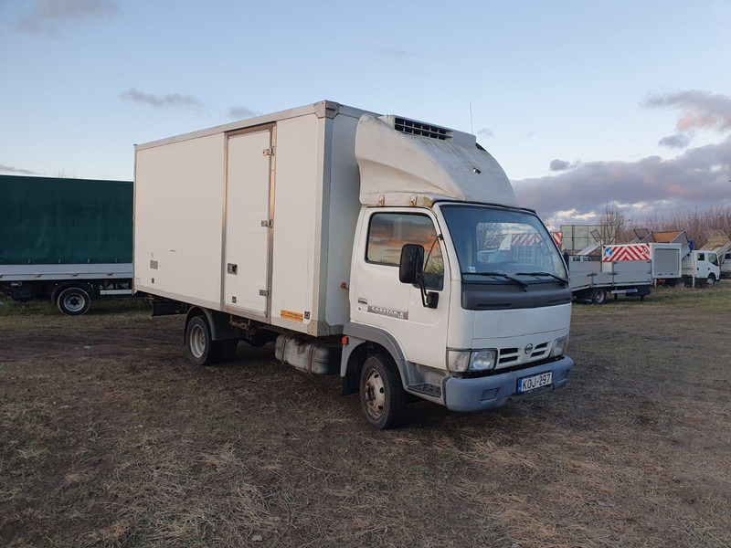 Nissan Cabstar 3,0 TDi - Thermo King V400 Max frigo - Véhicule utilitaire frigorifique: photos 1 Nissan Cabstar 3,0 TDi - Thermo King V400 Max frigo - Véhicule utilitaire frigorifique: photos 1