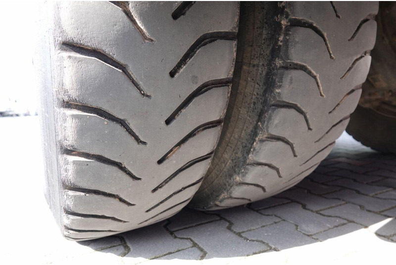 Camion hydrocureur Renault KERAX 450 / 6x4 / MTS SAUGBAGGER 3A11T /ASENIZACYJNY / ŁADOWARKA: photos 18