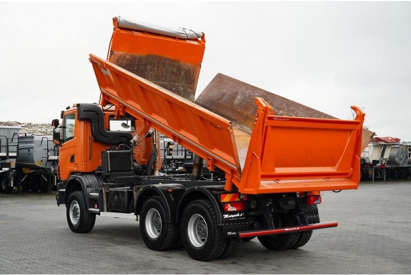 Scania G 440 / 6x6 / WYWROTKA TRZY-STRONNA / 2X HYDROBURTA / BOARDMATIC - Camion benne: photos 4 Scania G 440 / 6x6 / WYWROTKA TRZY-STRONNA / 2X HYDROBURTA / BOARDMATIC - Camion benne: photos 4