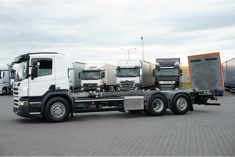 Scania P 410 / ACC / E 6 / BDF + WINDA / 7.15 , 7.45, 7.82 M / OŚ SKRĘT - Châssis cabine: photos 3 Scania P 410 / ACC / E 6 / BDF + WINDA / 7.15 , 7.45, 7.82 M / OŚ SKRĘT - Châssis cabine: photos 3