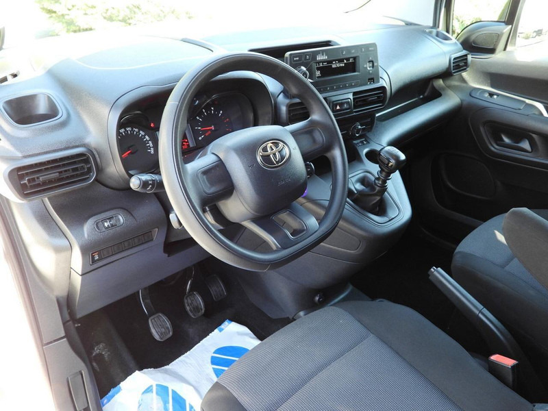 Toyota PROACE CITY  FURGON CHŁODNIA  -15*C ZASILANIE 230V TEMPOMAT KLIM - Véhicule utilitaire frigorifique: photos 2 Toyota PROACE CITY  FURGON CHŁODNIA  -15*C ZASILANIE 230V TEMPOMAT KLIM - Véhicule utilitaire frigorifique: photos 2