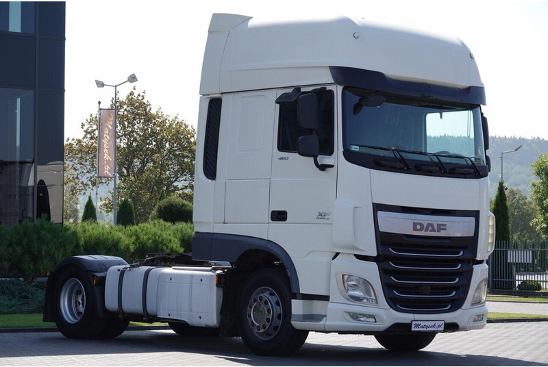 DAF XF 460 / MANUAL / STANDARD / SUPER SPACE CAB / EURO 6 - Tracteur routier: photos 1 DAF XF 460 / MANUAL / STANDARD / SUPER SPACE CAB / EURO 6 - Tracteur routier: photos 1