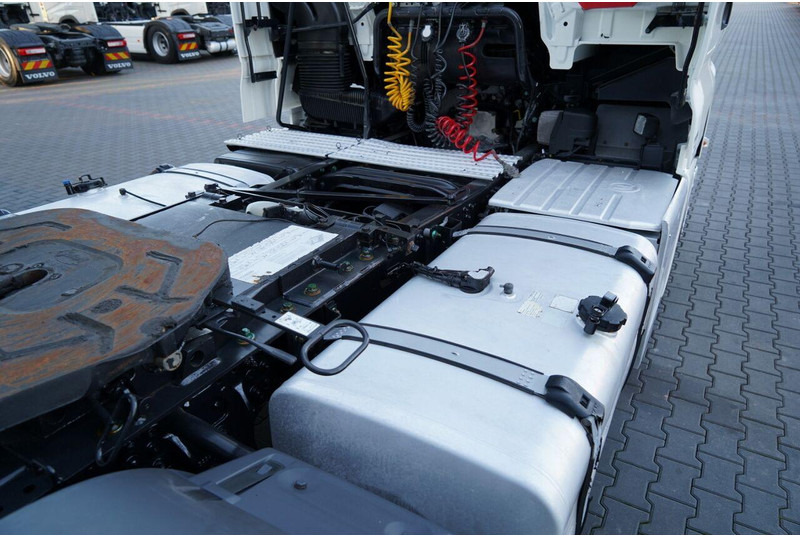 Tracteur routier MAN TGX 18. 460 / MEGA / LOWDECK / REGULOWANE SIODŁO /  NAVI: photos 16