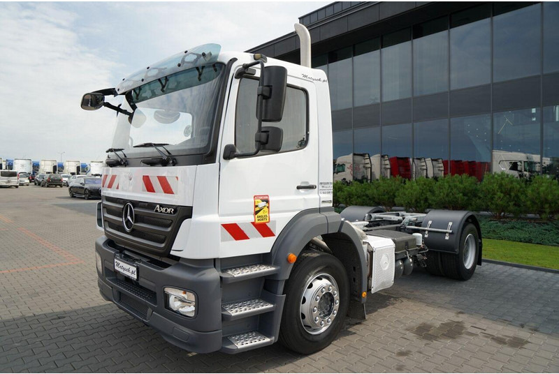 Mercedes-Benz AXOR 1829 - Tracteur routier: photos 5 Mercedes-Benz AXOR 1829 - Tracteur routier: photos 5