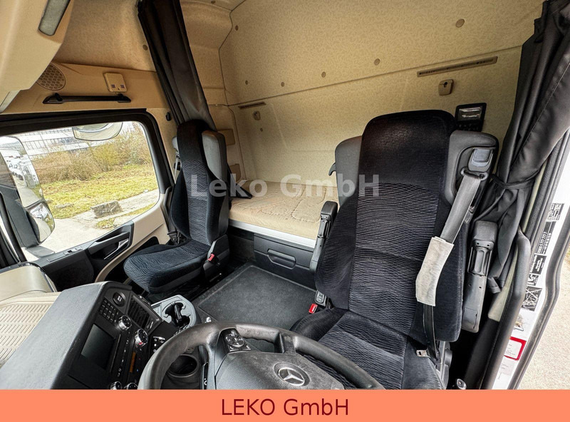 Crédit-bail Mercedes-Benz Actros 1845 Mercedes-Benz Actros 1845: photos 16 Crédit-bail Mercedes-Benz Actros 1845 Mercedes-Benz Actros 1845: photos 16