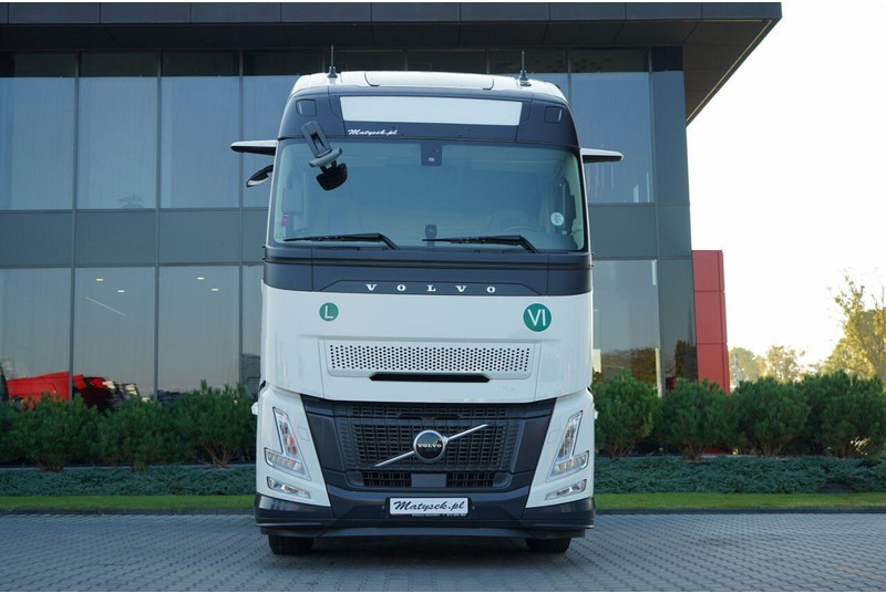 Volvo FH 500 AERO / 2025 ROK / I-SAVE / XXL / GWARANCJA FABRYCZNA - Tracteur routier: photos 4 Volvo FH 500 AERO / 2025 ROK / I-SAVE / XXL / GWARANCJA FABRYCZNA - Tracteur routier: photos 4