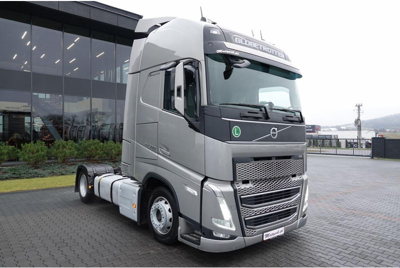 Volvo FH 500 / XXL / I-SAVE / LOWDECK / MEGA / I-PARK COOL / PO ZŁOT - Tracteur routier: photos 3 Volvo FH 500 / XXL / I-SAVE / LOWDECK / MEGA / I-PARK COOL / PO ZŁOT - Tracteur routier: photos 3