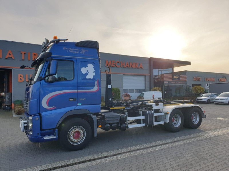 Volvo FH 16 750 - Camion ampliroll: photos 2 Volvo FH 16 750 - Camion ampliroll: photos 2
