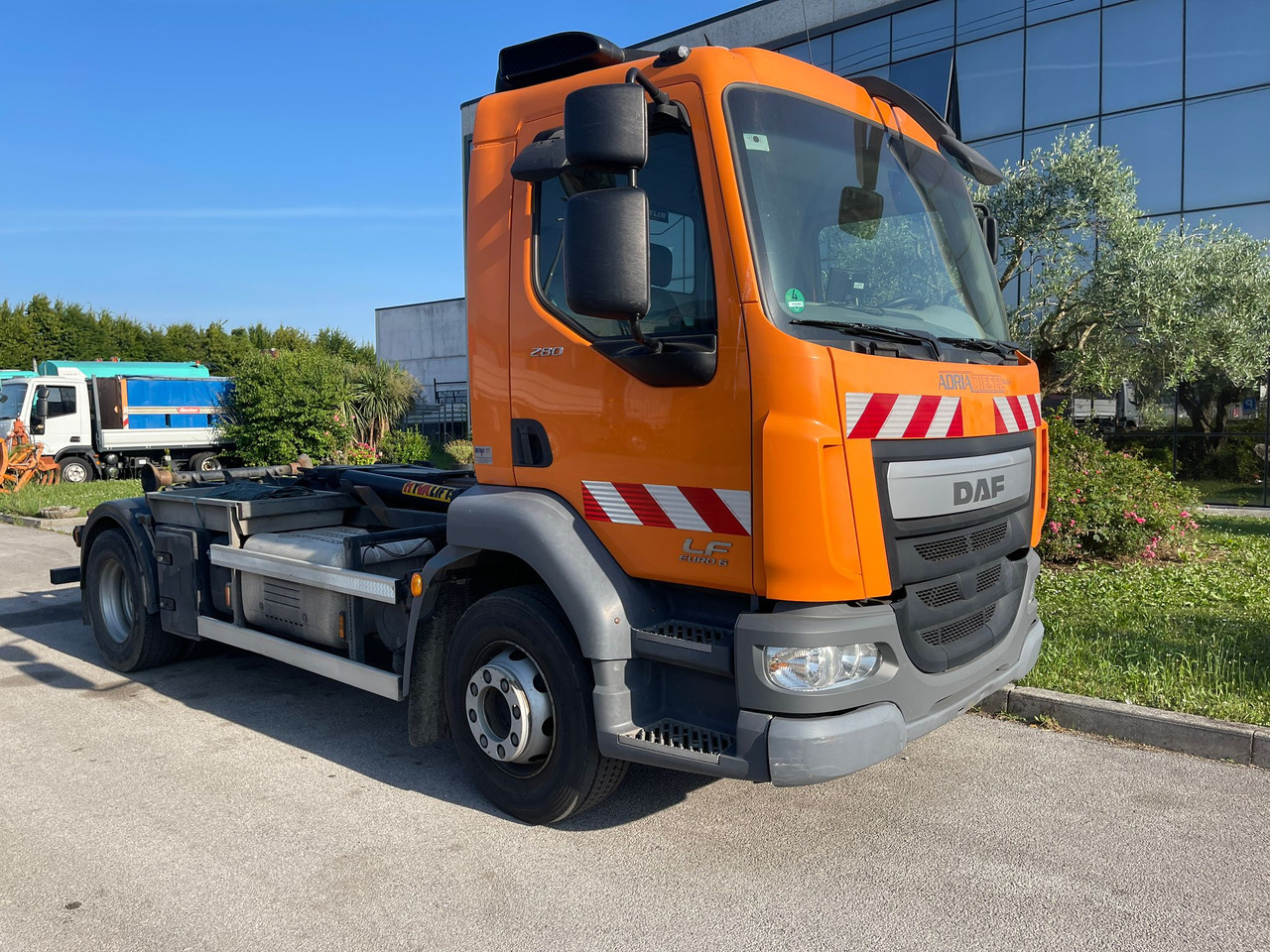DAF LF280LE - Camion ampliroll: photos 2 DAF LF280LE - Camion ampliroll: photos 2