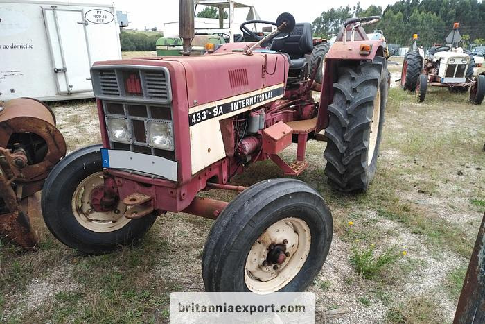 INTERNATIONAL 433 SA Farm Tractor | 2.5L Diesel | 4x2 | Brand New Tyres - Tracteur agricole: photos 1 INTERNATIONAL 433 SA Farm Tractor | 2.5L Diesel | 4x2 | Brand New Tyres - Tracteur agricole: photos 1