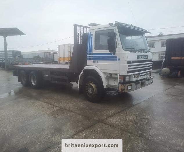 SCANIA P93H 280 6x2 10 Tyres Flatbed Truck – 26 Ton | On springs - Camion plateau: photos 1 SCANIA P93H 280 6x2 10 Tyres Flatbed Truck – 26 Ton | On springs - Camion plateau: photos 1