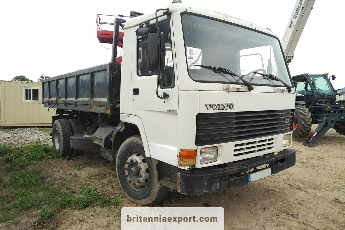 VOLVO FL7 260 HP 6 Cylinder | 19 Ton 3-Way Tipper Truck - Camion benne: photos 3 VOLVO FL7 260 HP 6 Cylinder | 19 Ton 3-Way Tipper Truck - Camion benne: photos 3