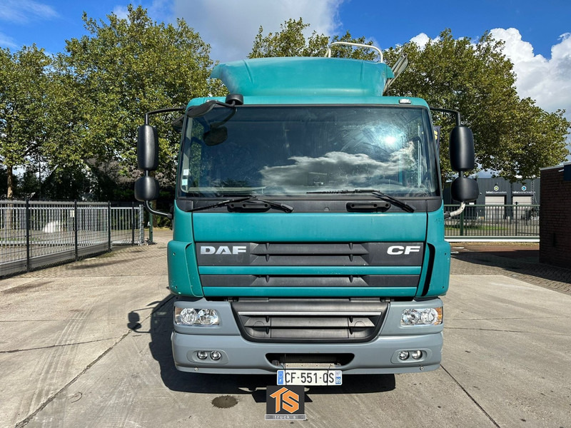 DAF CF 75.310 ZAUG UND DRUCK - MEEL/FLOUR - TOP - Camion citerne: photos 3 DAF CF 75.310 ZAUG UND DRUCK - MEEL/FLOUR - TOP - Camion citerne: photos 3