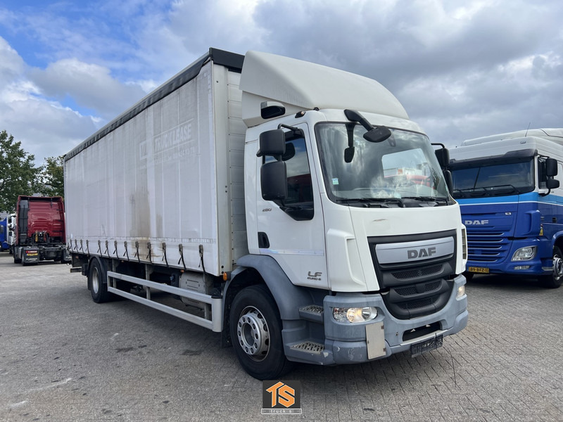 DAF FA 19T LF 280 19 TON - NL NEW APK - TOP TRUCK - Camion à rideaux coulissants: photos 3 DAF FA 19T LF 280 19 TON - NL NEW APK - TOP TRUCK - Camion à rideaux coulissants: photos 3