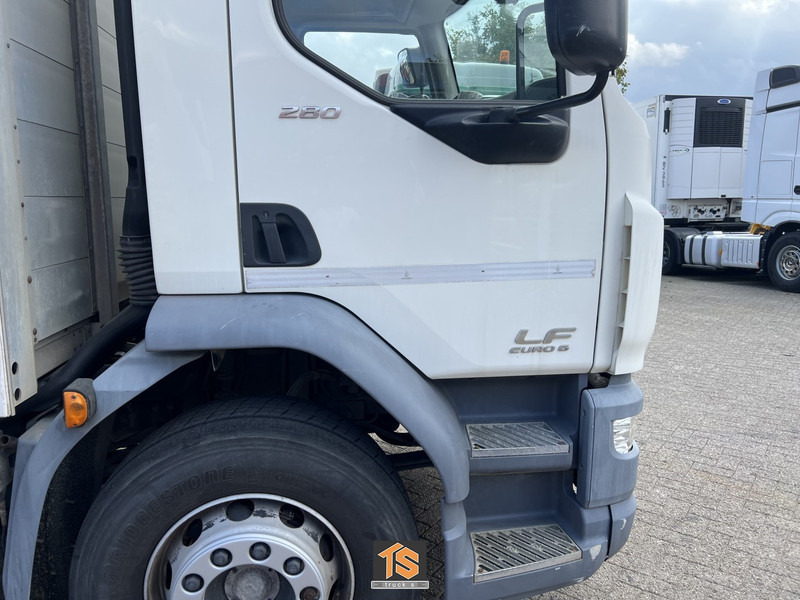 DAF FA 19T LF 280 19 TON - NL NEW APK - TOP TRUCK - Camion à rideaux coulissants: photos 4 DAF FA 19T LF 280 19 TON - NL NEW APK - TOP TRUCK - Camion à rideaux coulissants: photos 4