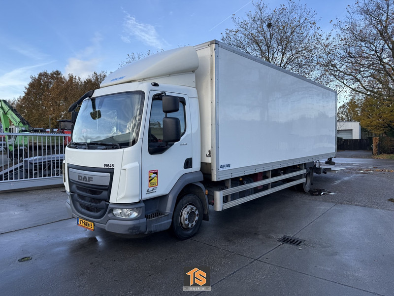DAF LF 220 FA 12 TON - AUTOMATIC - EURO 6 - APK 05/2025 - NL TOP! - Camion fourgon: photos 1 DAF LF 220 FA 12 TON - AUTOMATIC - EURO 6 - APK 05/2025 - NL TOP! - Camion fourgon: photos 1