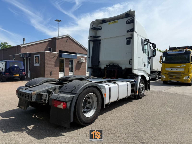 Iveco AS 420 AUTOMATIC - EURO 6 - 2 TANKS - 4X AVAILABLE - TOP! - Tracteur routier: photos 2 Iveco AS 420 AUTOMATIC - EURO 6 - 2 TANKS - 4X AVAILABLE - TOP! - Tracteur routier: photos 2