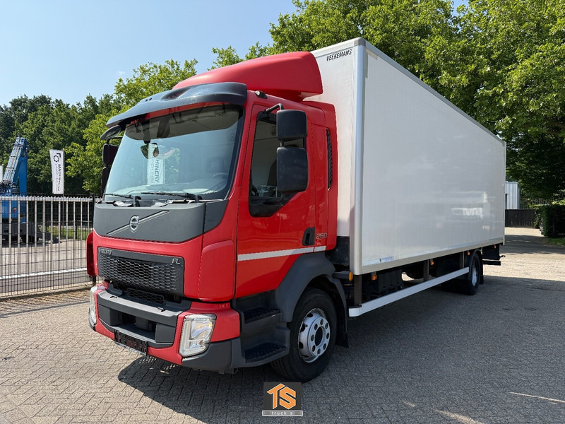 Volvo FL 250 14 TON - KOFFER/BOX - BELGIUM TRUCK - APK/TUV 01/2026 - TOP!! - Camion fourgon: photos 1 Volvo FL 250 14 TON - KOFFER/BOX - BELGIUM TRUCK - APK/TUV 01/2026 - TOP!! - Camion fourgon: photos 1