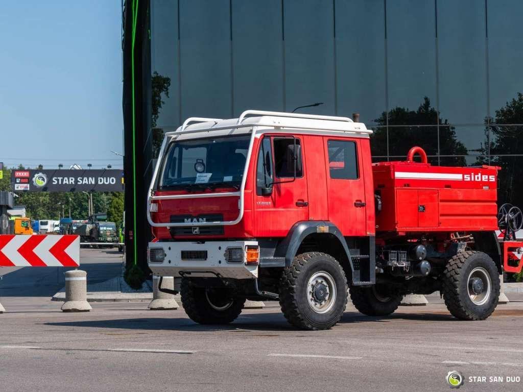 MAN LE220B 4x4 E Fire Truck Feuerwehr - Camion: photos 5 MAN LE220B 4x4 E Fire Truck Feuerwehr - Camion: photos 5