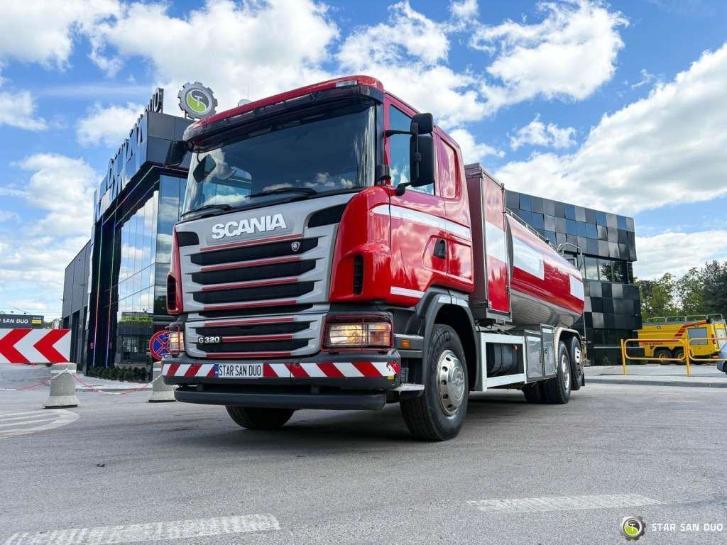 Camion Scania  D 320 FIRE BRIGADE Tank 12,000 Litres: photos 20