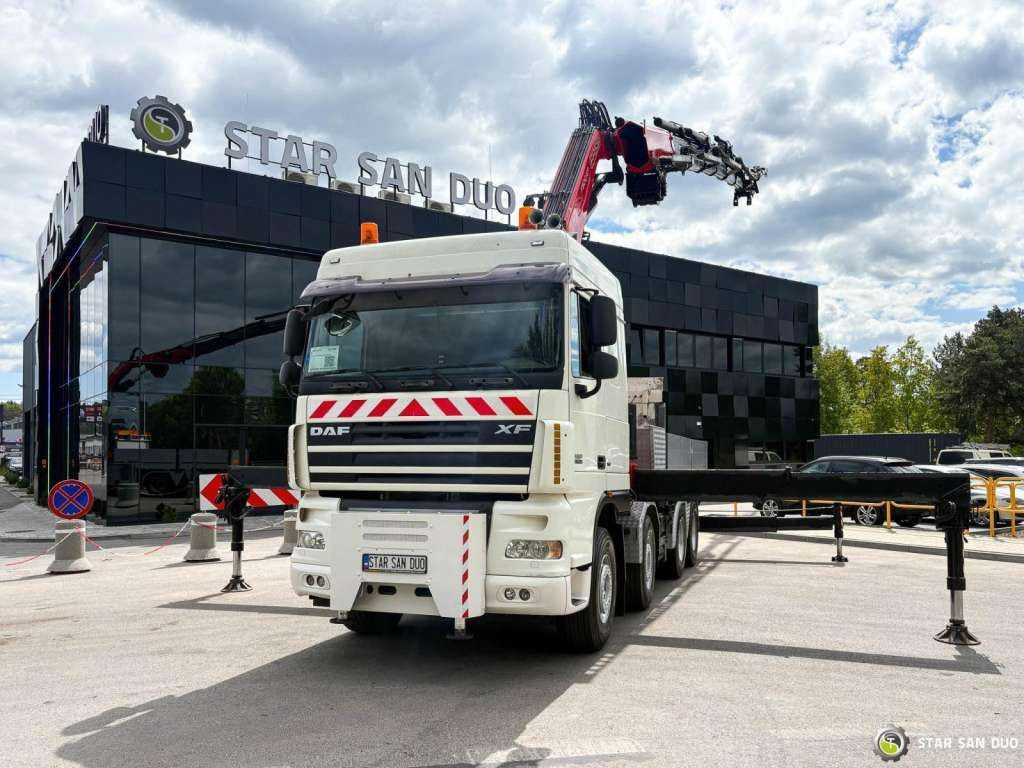 DAF XF 105.510 8x4 FASSI F800 XP Crane Fifth wheel - Camion grue: photos 5 DAF XF 105.510 8x4 FASSI F800 XP Crane Fifth wheel - Camion grue: photos 5