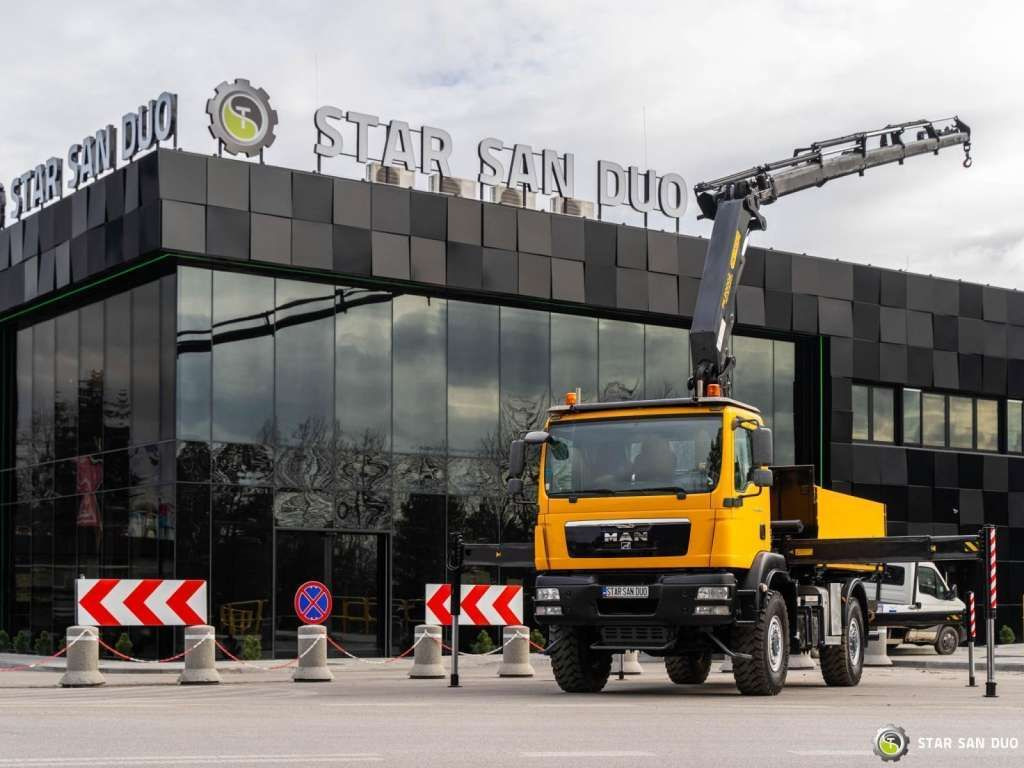 MAN TGM 18.340 4x4 PALFINGER PK 20002 CRANE BASKET MAN TGM 18.340 4x4 PALFINGER PK 20002 CRANE BASKET - Camion grue, Camion plateau: photos 5 MAN TGM 18.340 4x4 PALFINGER PK 20002 CRANE BASKET MAN TGM 18.340 4x4 PALFINGER PK 20002 CRANE BASKET - Camion grue, Camion plateau: photos 5