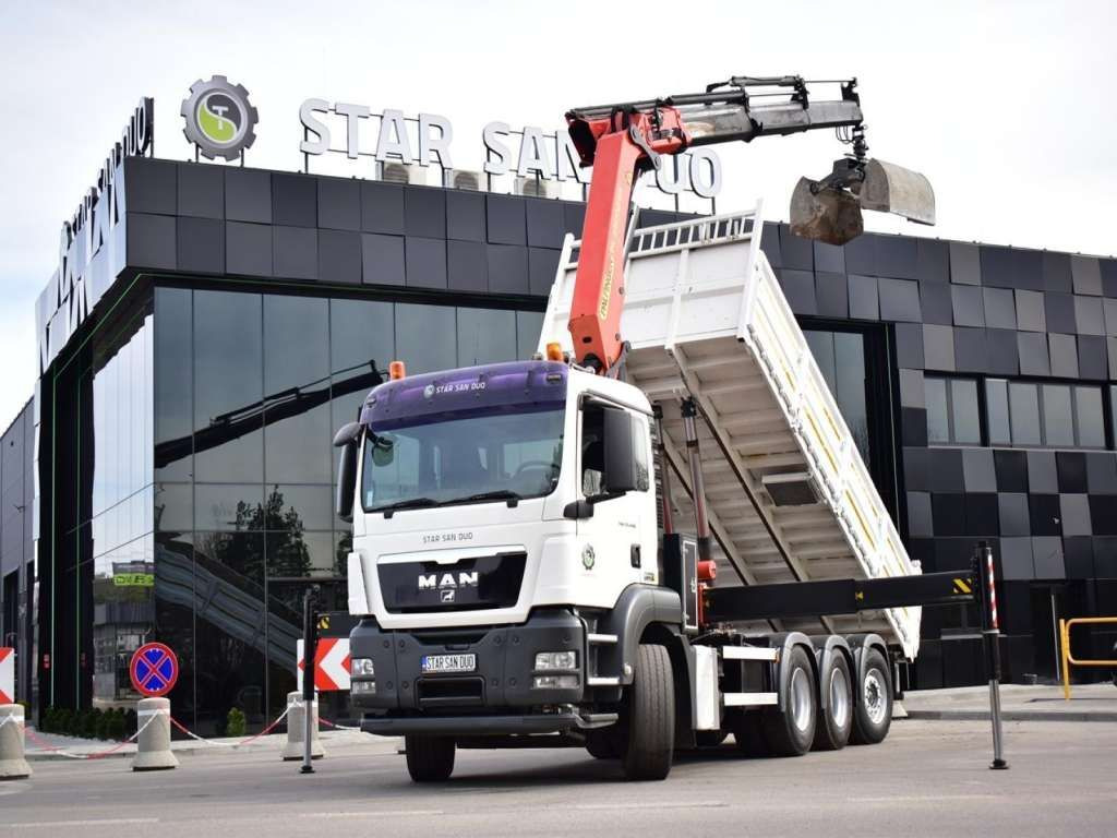 MAN TGS 35.400 8X4 PALFINGER PK 33002 CRANE KIPPER - Camion grue: photos 2 MAN TGS 35.400 8X4 PALFINGER PK 33002 CRANE KIPPER - Camion grue: photos 2