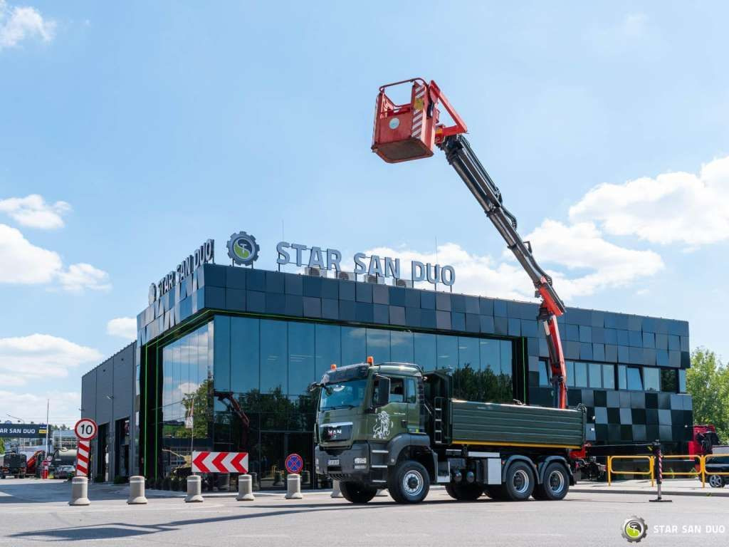 MAN TGS 35.480 PALFINGER PK 20002 HDS Grapple Tippe - Camion grue: photos 5 MAN TGS 35.480 PALFINGER PK 20002 HDS Grapple Tippe - Camion grue: photos 5