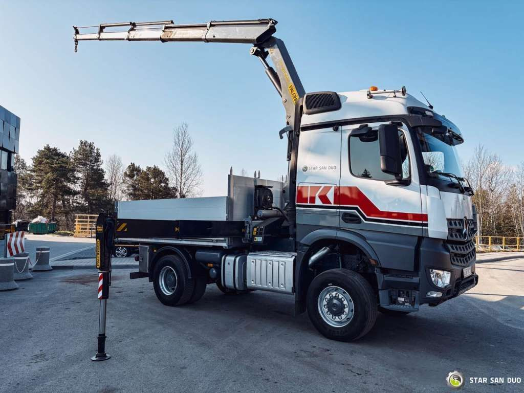 Mercedes-Benz AROCS 1851 4x4 PALFINGER PK 20002 Crane Kran - Camion grue: photos 3 Mercedes-Benz AROCS 1851 4x4 PALFINGER PK 20002 Crane Kran - Camion grue: photos 3