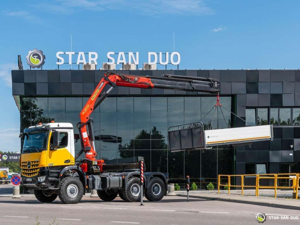 Mercedes-Benz AROCS 3345 6x6 PALFINGER PK 33002 Euro 6 Crane - Camion grue: photos 1 Mercedes-Benz AROCS 3345 6x6 PALFINGER PK 33002 Euro 6 Crane - Camion grue: photos 1