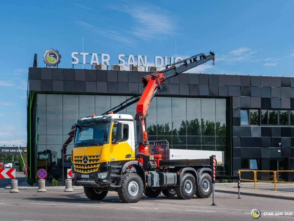 Mercedes-Benz AROCS 3345 6x6 PALFINGER PK 33002 Euro 6 Crane - Camion grue: photos 4 Mercedes-Benz AROCS 3345 6x6 PALFINGER PK 33002 Euro 6 Crane - Camion grue: photos 4
