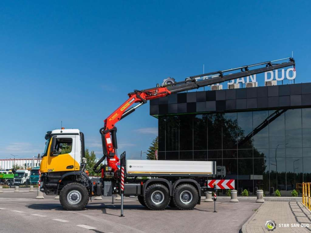 Mercedes-Benz AROCS 3345 6x6 PALFINGER PK 33002 Euro 6 Crane - Camion grue: photos 2 Mercedes-Benz AROCS 3345 6x6 PALFINGER PK 33002 Euro 6 Crane - Camion grue: photos 2