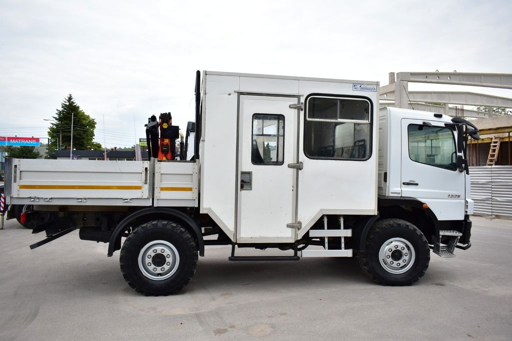 Mercedes-Benz ATEGO 1326 4x4 OFF ROAD CAMPER BUS BOX . - Camion fourgon: photos 3 Mercedes-Benz ATEGO 1326 4x4 OFF ROAD CAMPER BUS BOX . - Camion fourgon: photos 3