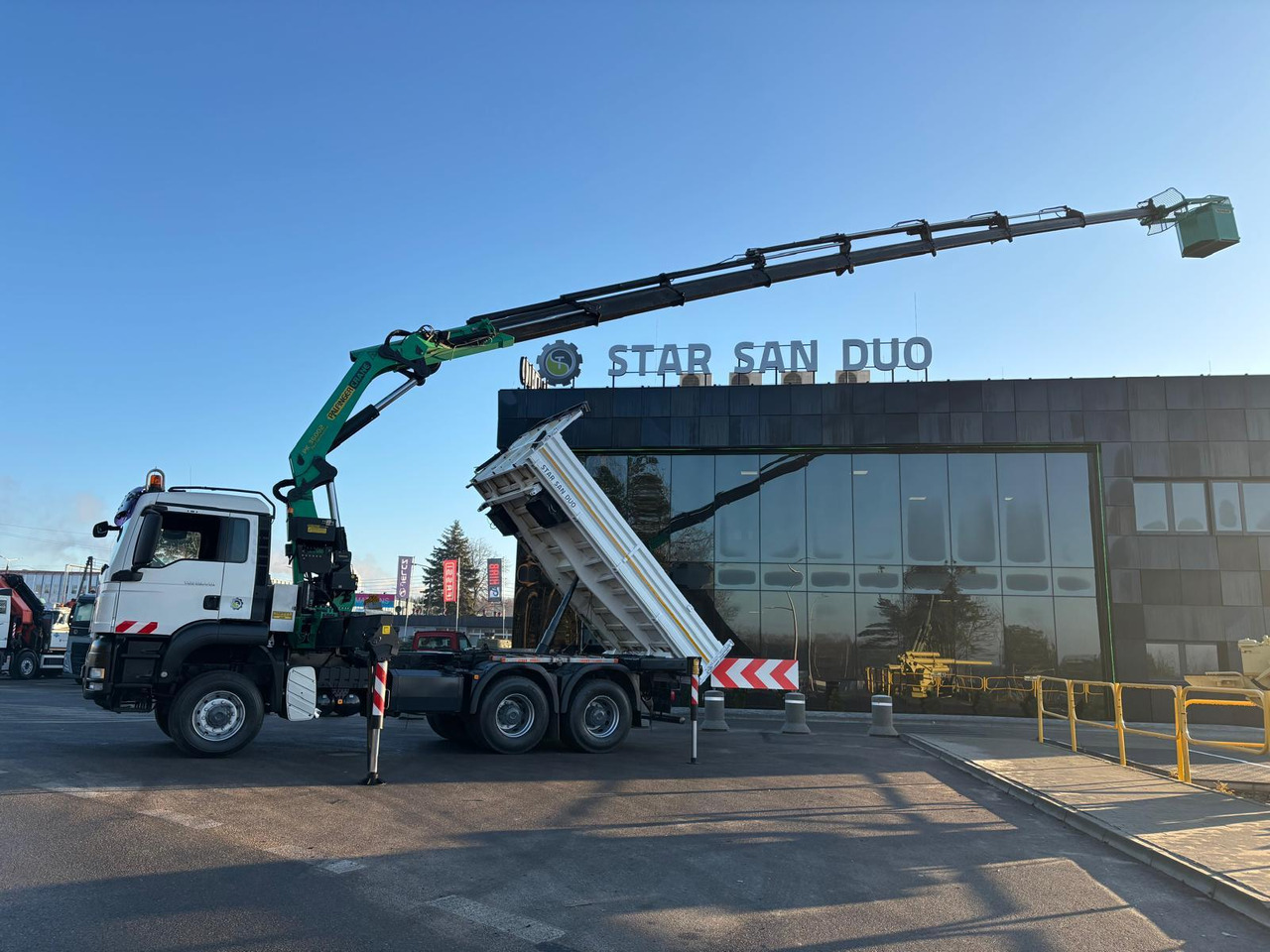 - Camion grue: photos 5 - Camion grue: photos 5