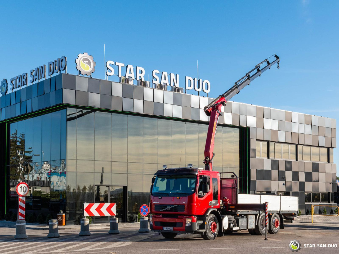 - Camion grue: photos 1 - Camion grue: photos 1