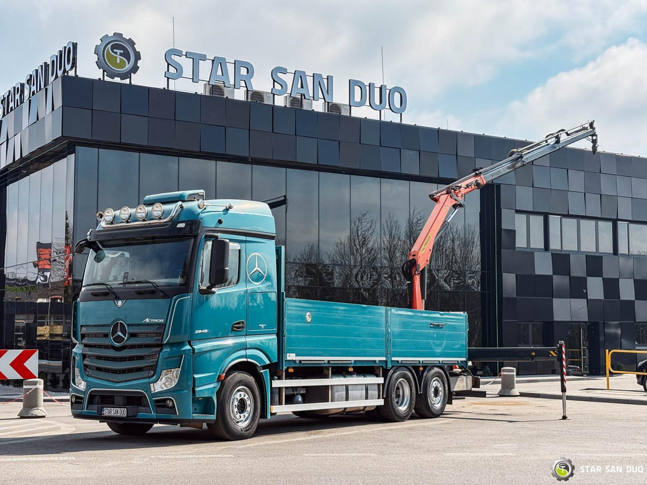 - Camion grue: photos 1 - Camion grue: photos 1