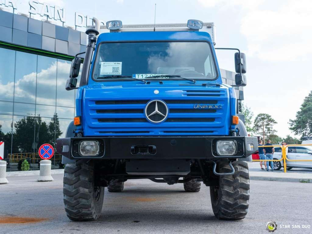 Unimog Mercedes-Benz Unimog U 4000 4x4 Camper Expeditio - Châssis cabine: photos 2 Unimog Mercedes-Benz Unimog U 4000 4x4 Camper Expeditio - Châssis cabine: photos 2