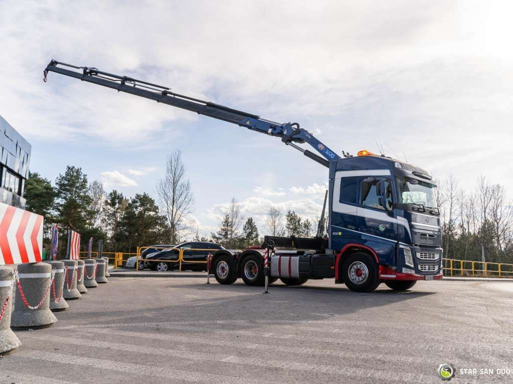 Volvo FH 500 6x2 HMF 3220-K5 HDS Crane Euro 6 - Camion grue, Tracteur routier: photos 3 Volvo FH 500 6x2 HMF 3220-K5 HDS Crane Euro 6 - Camion grue, Tracteur routier: photos 3