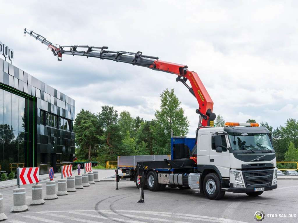 Volvo FM 460 6x2 PALFINGER PK 42002 FLY JIB Crane Eu - Camion grue: photos 3 Volvo FM 460 6x2 PALFINGER PK 42002 FLY JIB Crane Eu - Camion grue: photos 3