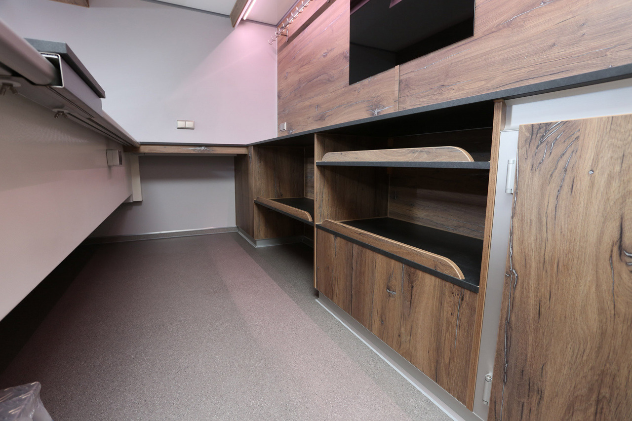 Verkaufsanhänger BORCO HÖHNS - Remorque magasin: photos 2 Verkaufsanhänger BORCO HÖHNS - Remorque magasin: photos 2